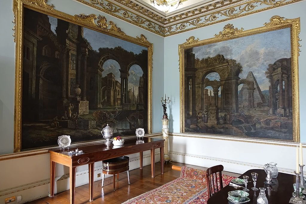 Sala da pranzo, con capricci di rovine - Staffordshire, England